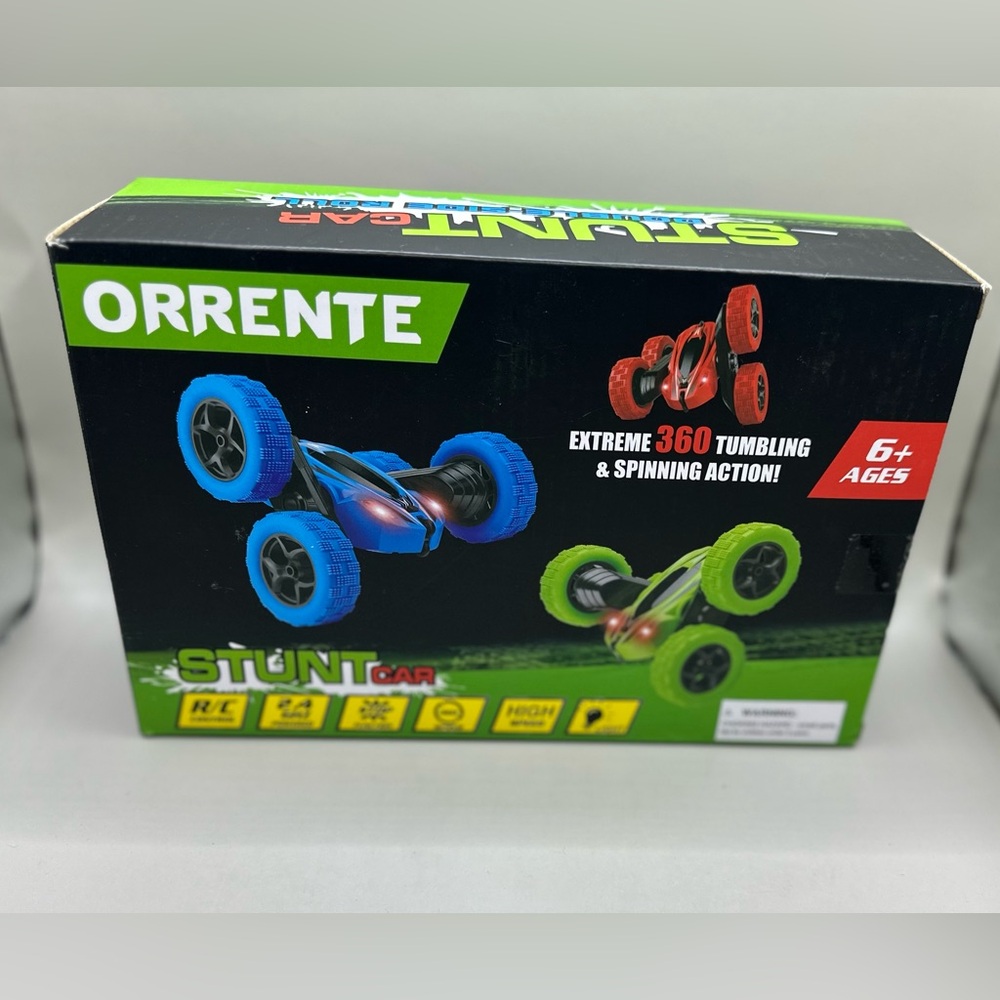 Stunt Car - Blue and Green